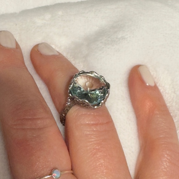 Bora Handcrafted Jewelry Textured Sterling Ring Topaz? Size 6.5 - Picture 7 of 9